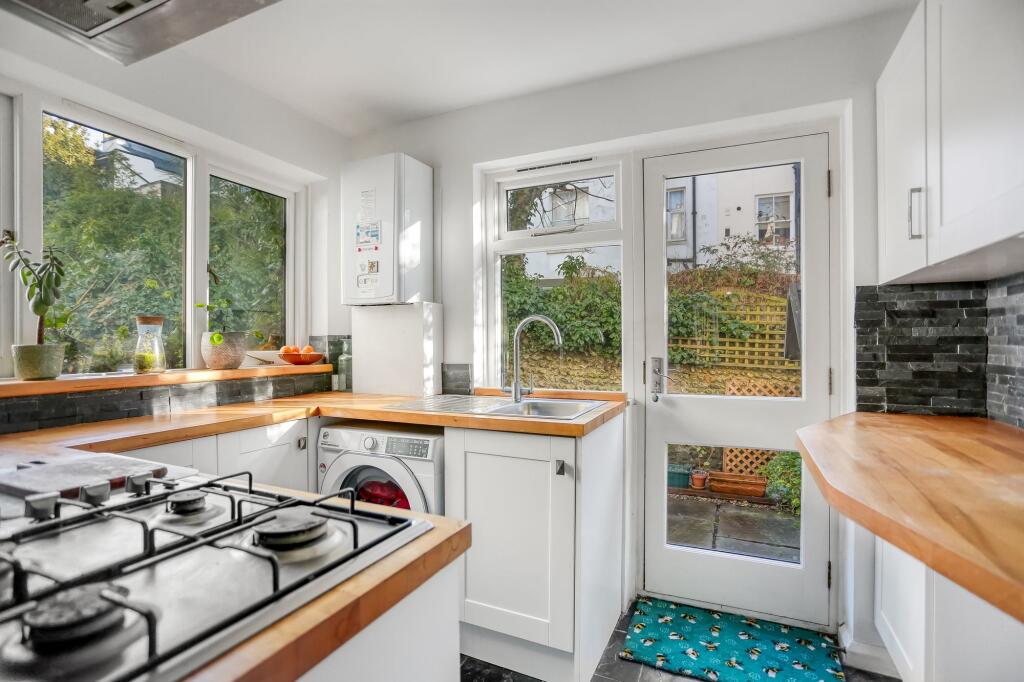 Lansdowne Street, Hove, BN3 photo 3