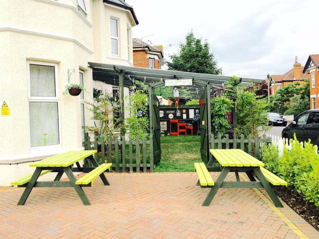 Main image of property: Flat 1a, Primerose, Bournemouth, BH3