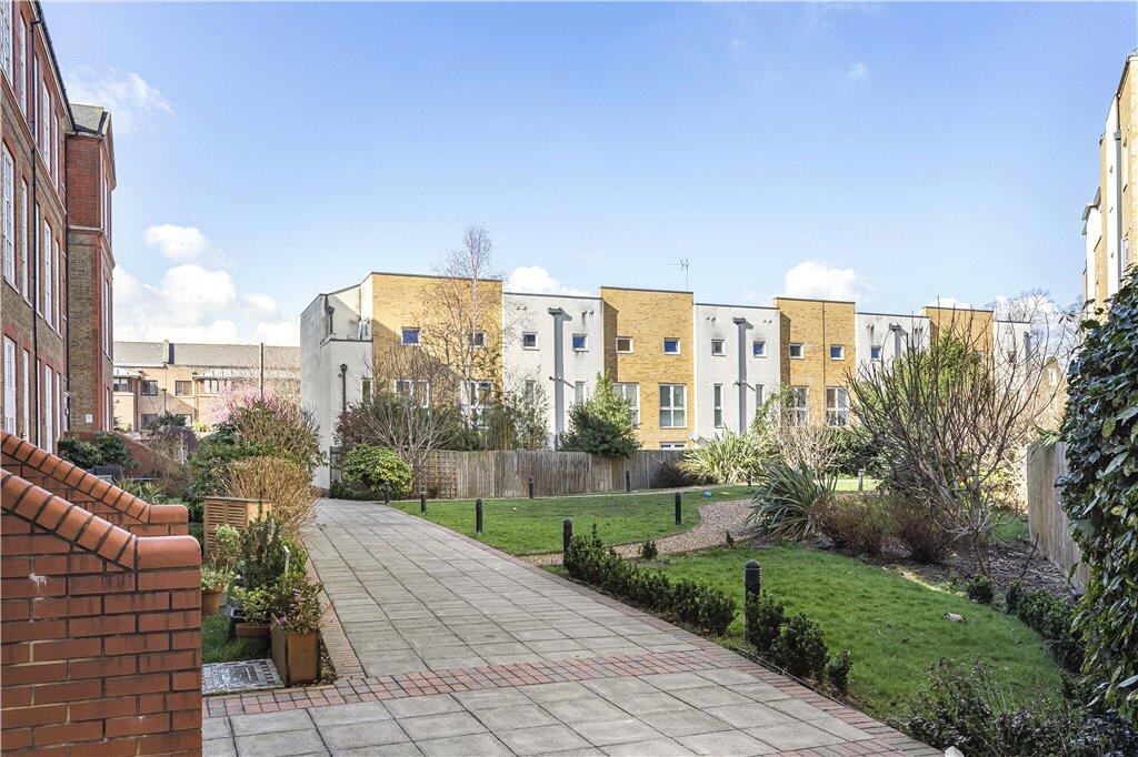 Main image of property: Enfield Road, London, N1