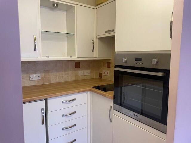 Brinton Lane, SO45 photo 5