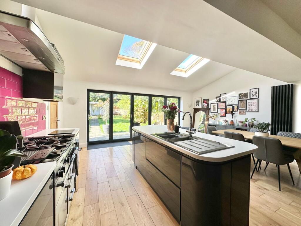 House in Bexhill-on-Sea, Collington - View 3