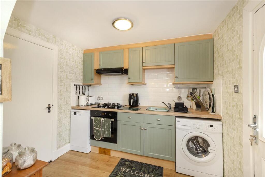 House in Edinburgh, Marionville, Craigentinny/Meadowbank - More