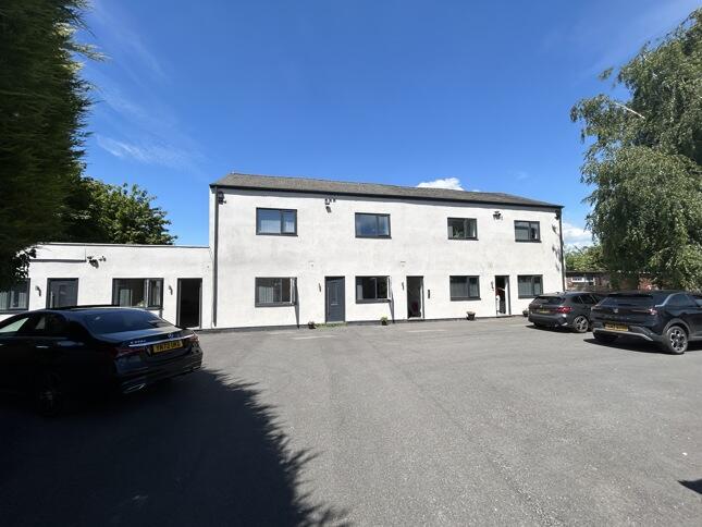 Main image of property: 148A Shadyside, Hexthorpe, Doncaster, South Yorkshire, DN4