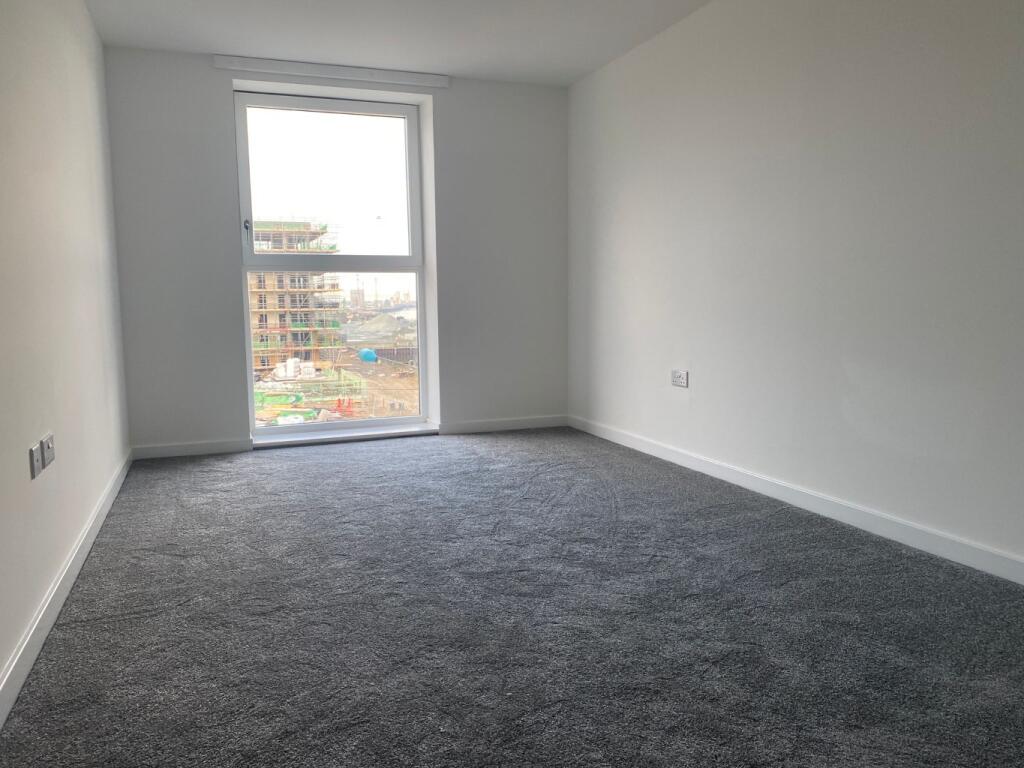 Apartment in Dartford - View 3