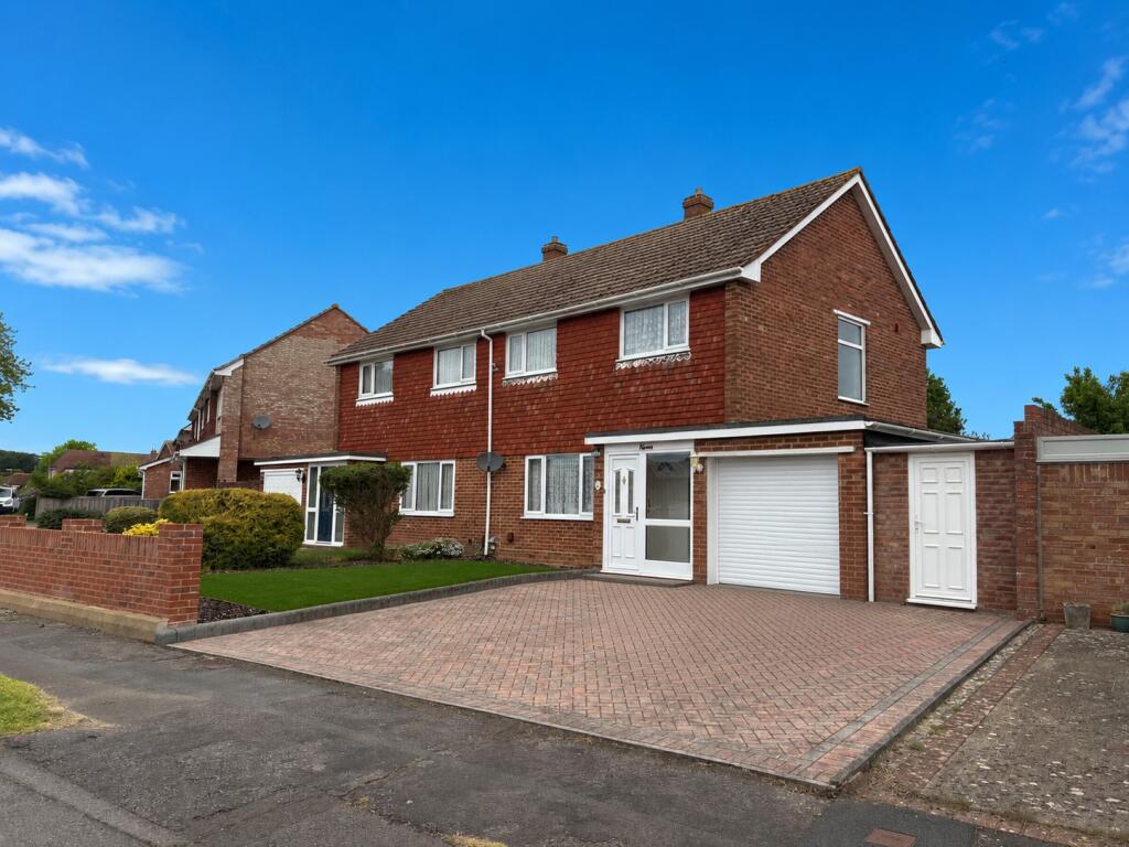 Main image of property: Woodstock Road, Bedhampton, Havant, PO9