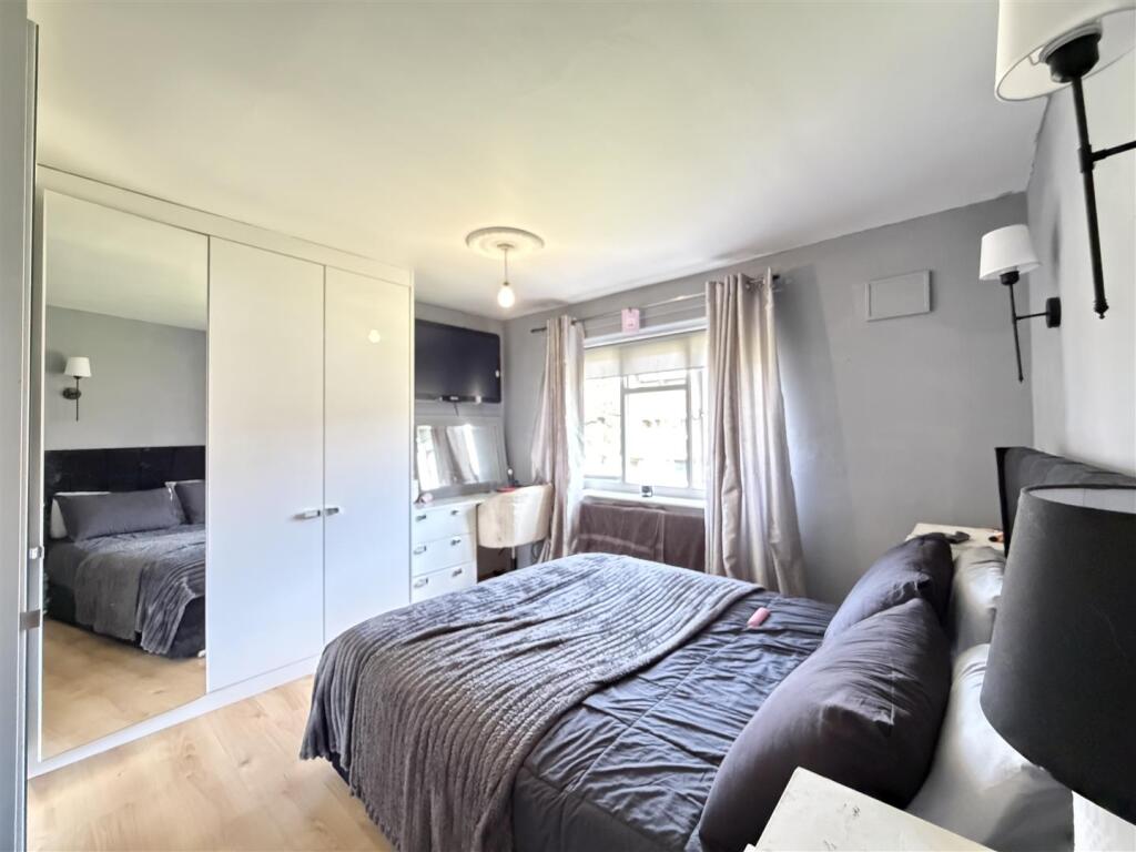 House in Stockton-on-Tees, Saint Ann's, Portrack - More