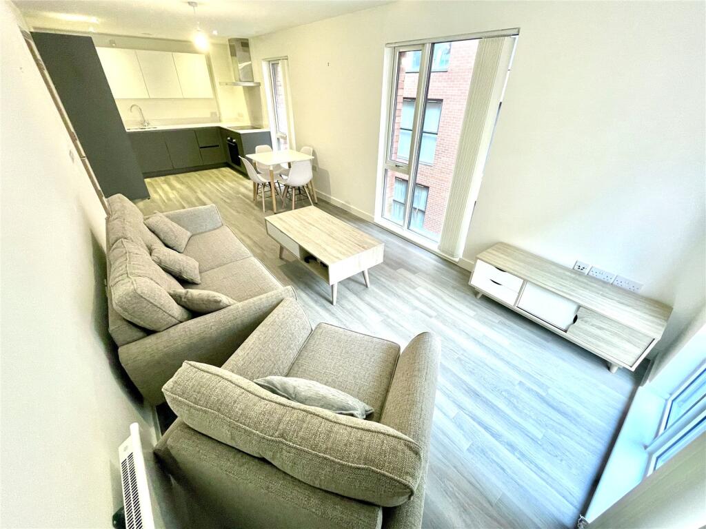 Apartment in Manchester, Strangeways - View 2