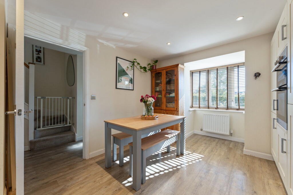 House in Salisbury, Amesbury - View 4