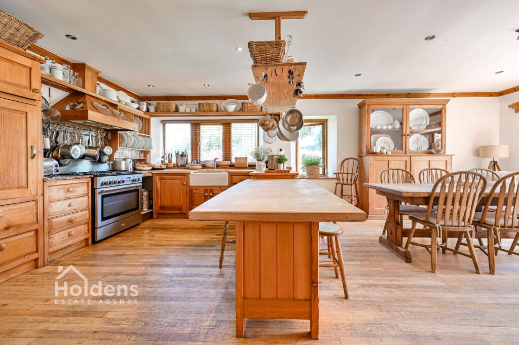 House in Ribble Valley, Longridge - More