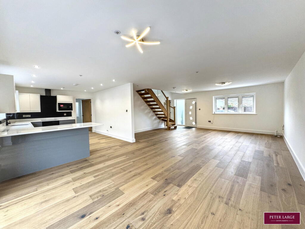Beach Close, Talacre CH8 9RF, Flintshire photo 4