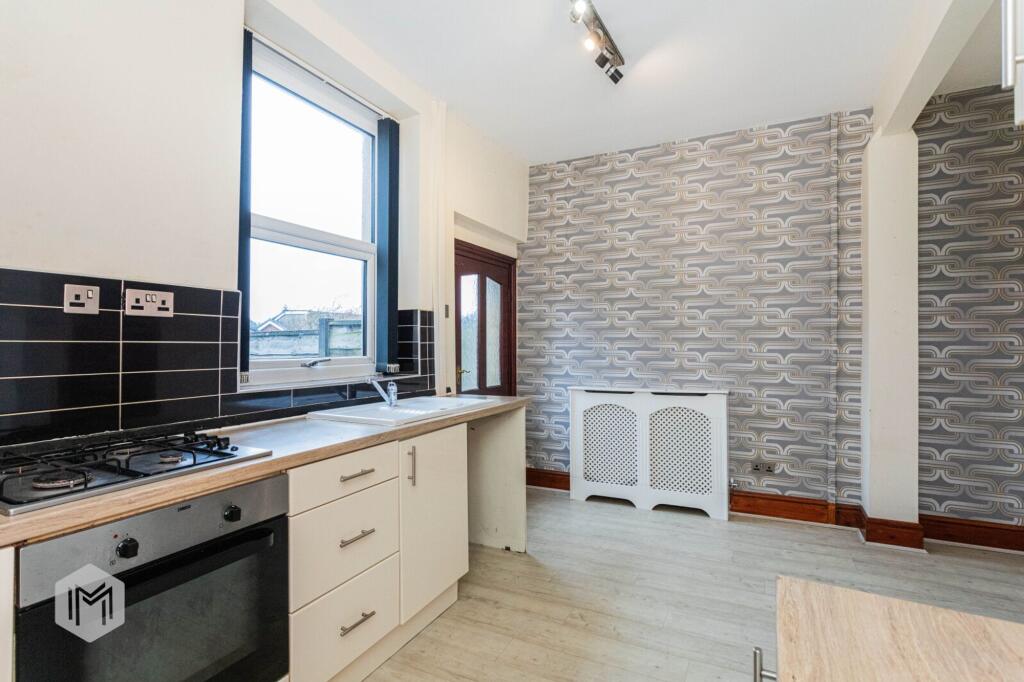 Bury Road, Tottington, BL8 photo 4