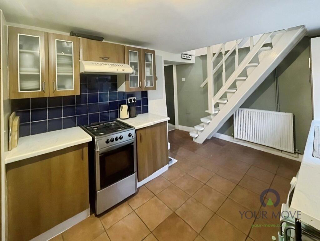 Thompson Hill, High Green, Sheffield, S35 photo 3