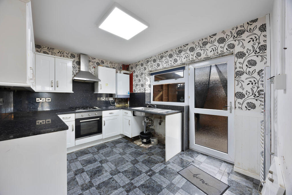 Howden Drive, Wigan photo 3