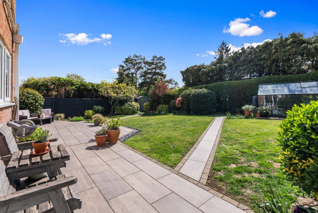 House in Stratford-on-Avon, Studley - View 2