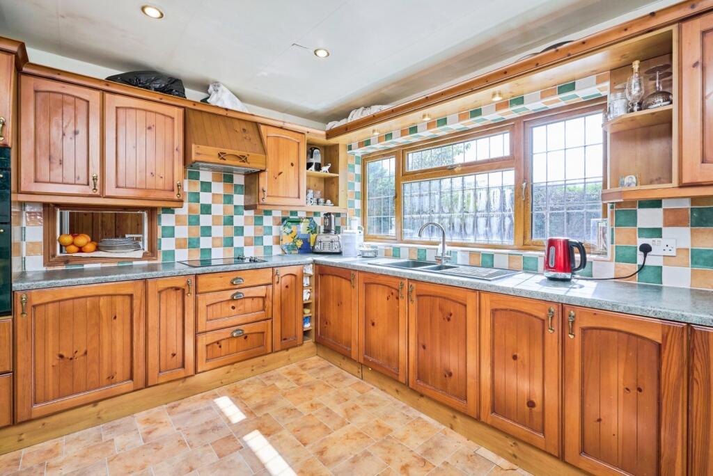 House in South Staffordshire, Brewood and Coven - View 5