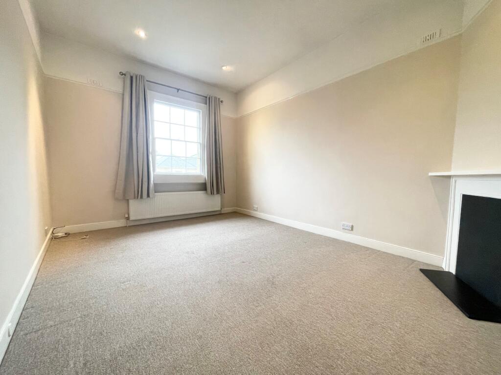 Apartment in Bath - View 4