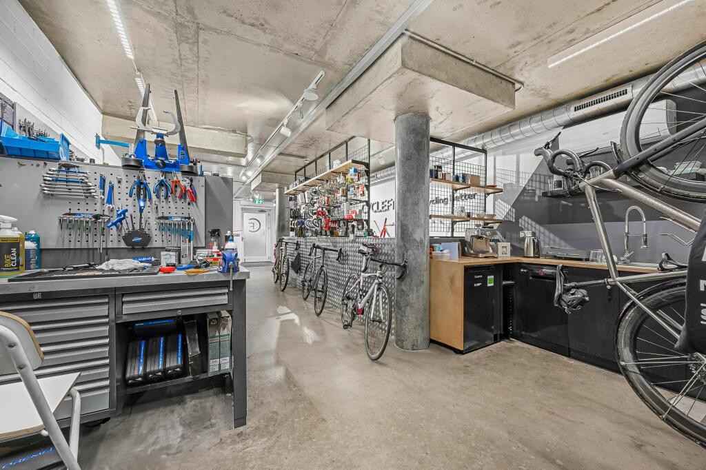 office 5.jpg