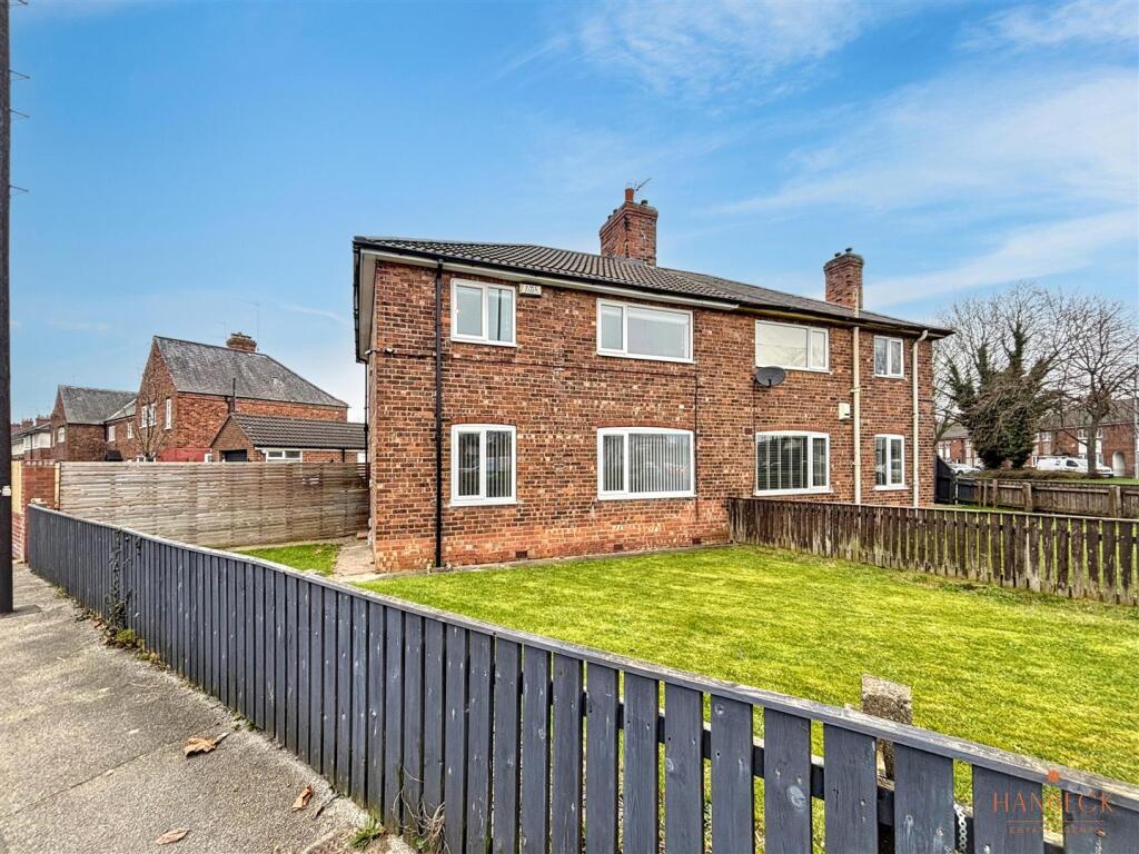 Main image of property: Hessle Road, Hull