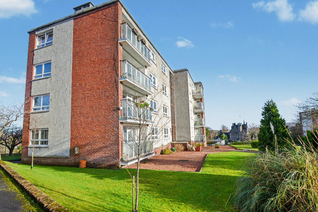 Main image of property: 1/3 8 Terregles Drive, Pollokshields, Glasgow, G41 4RN