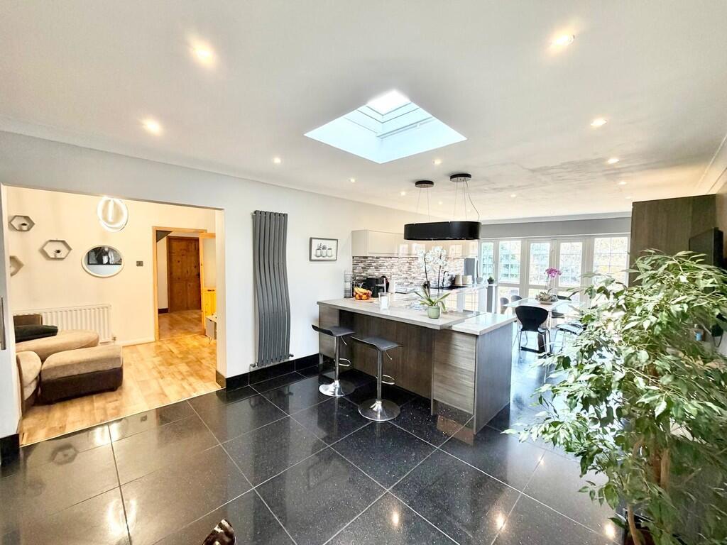 38 Frimley Green Road photo 4
