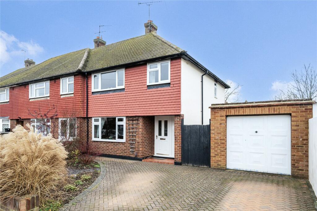 3-bed terraced on Ford Road, Woking, Surrey, GU22, £475,000