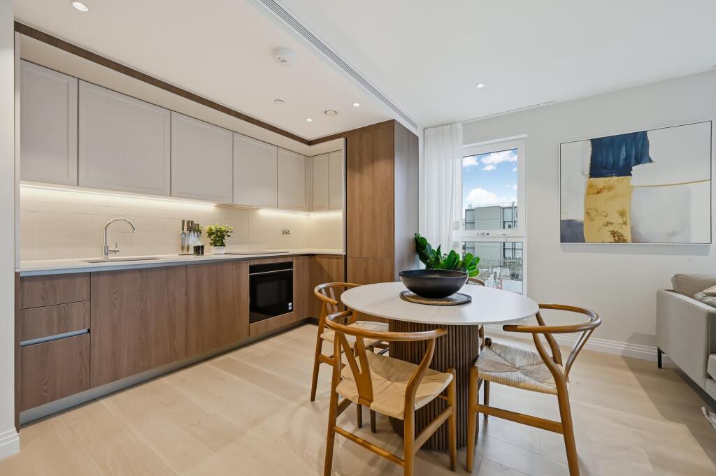 Apartment in London - View 2