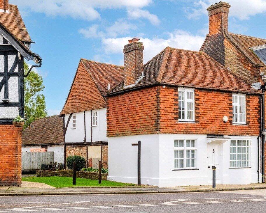 Main image of property: High Street, Merstham, Redhill, Surrey, RH1