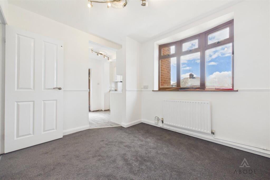 House in Dudley, West Midlands - View 5