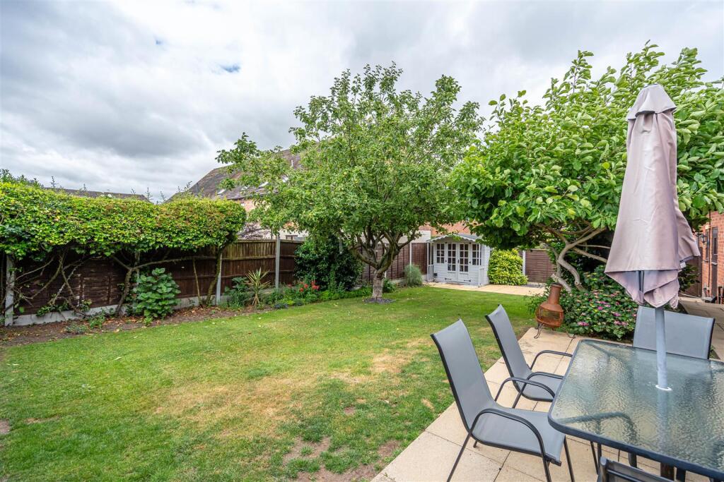Rosemary Cottage, Codsall Road, Tettenhall, WV6 9QG photo 4