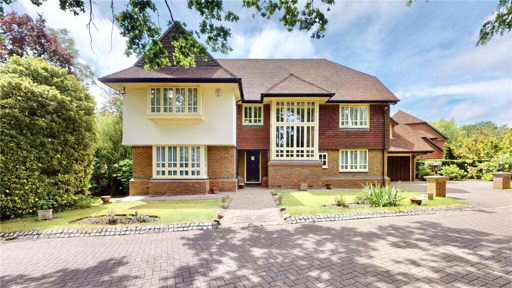 Main image of property: Stonecroft Close, Barnet Road, Arkley, Barnet, EN5