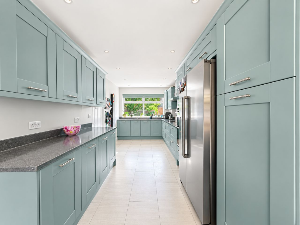 House in Kingston upon Thames - View 4