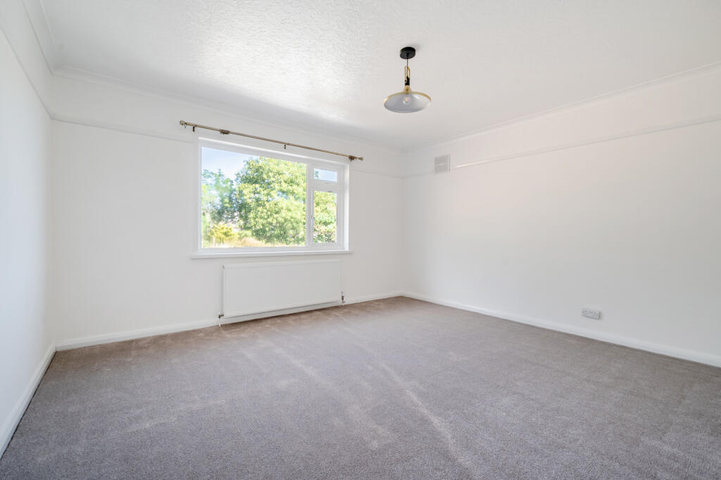 House in Torquay - More