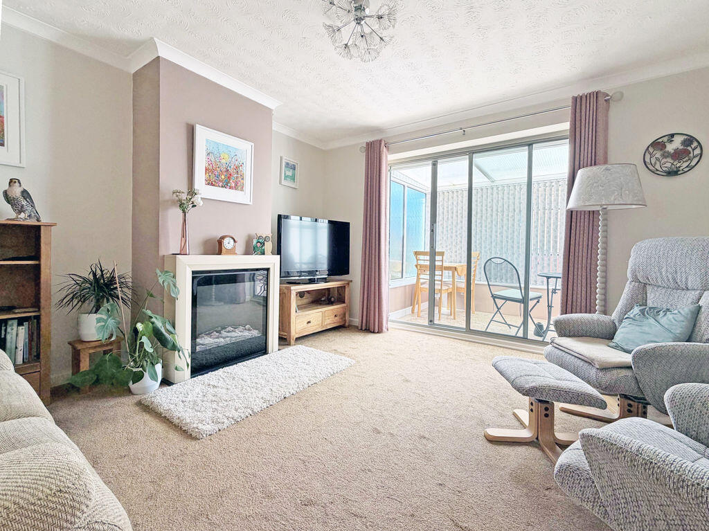 33, Cypress Close, Honiton photo 2