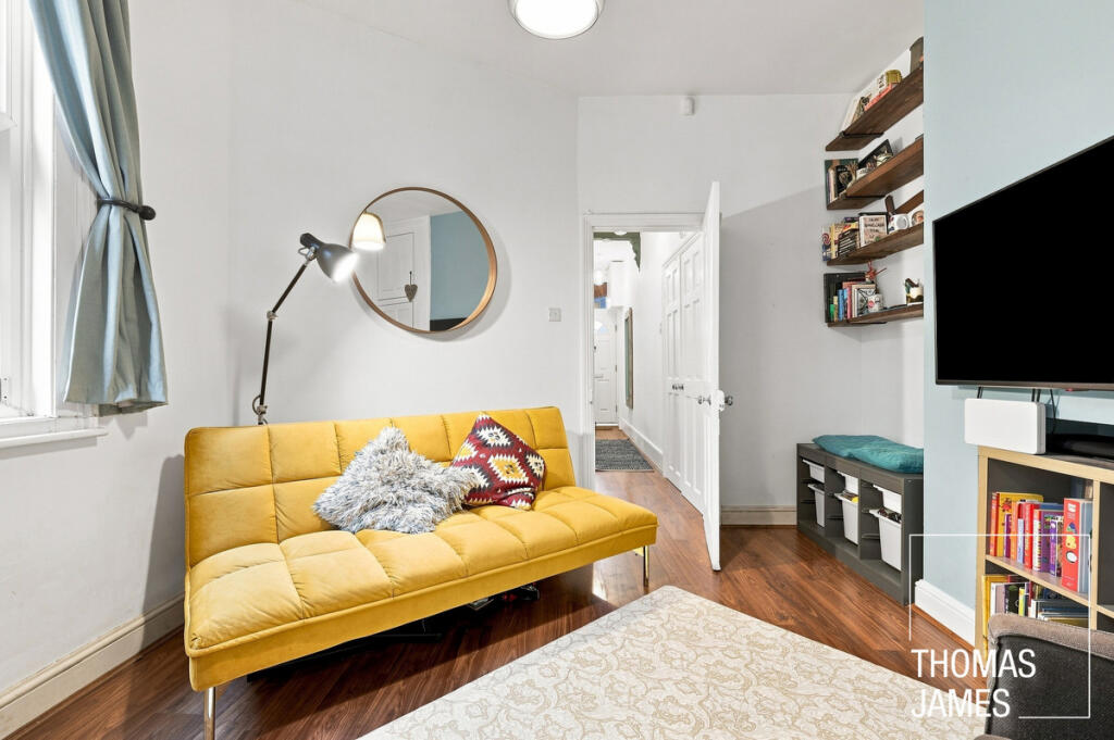 Apartment in London - View 5