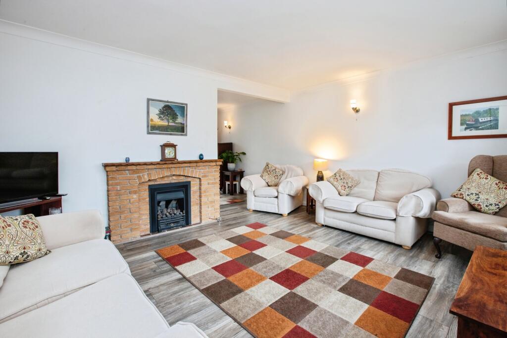 Swinton Rise, Ravenshead, Nottingham, Nottinghamshire, NG15 photo 4