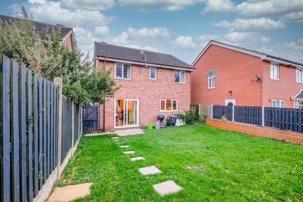 Additional image 15 of Chartwell Drive, Bradford