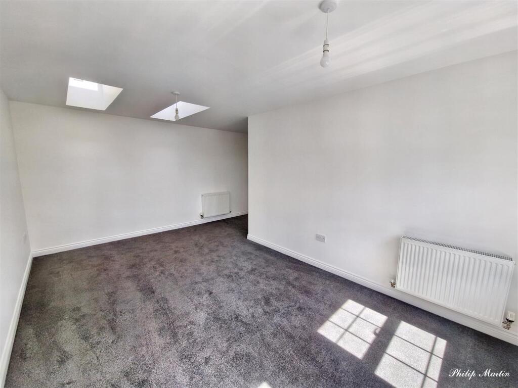 Apartment in Truro - View 4