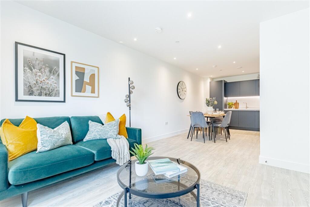 Main image of property: Clovelly Road, Hounslow TW3