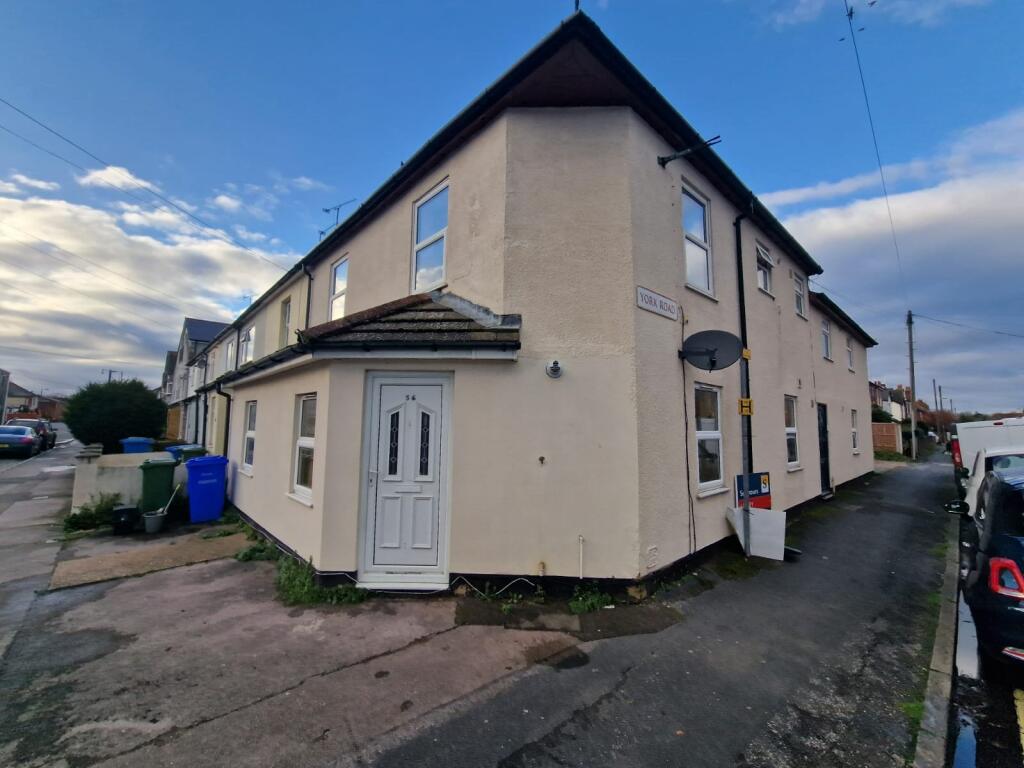 Main image of property: Queens Road, Farnborough, Hampshire