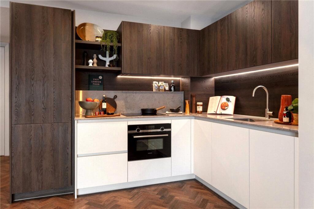 Main image of property: Queens Cross - Royal Eden Docks, E16