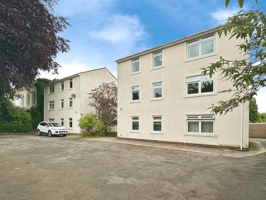Main image of property: Leam Terrace, Leamington Spa