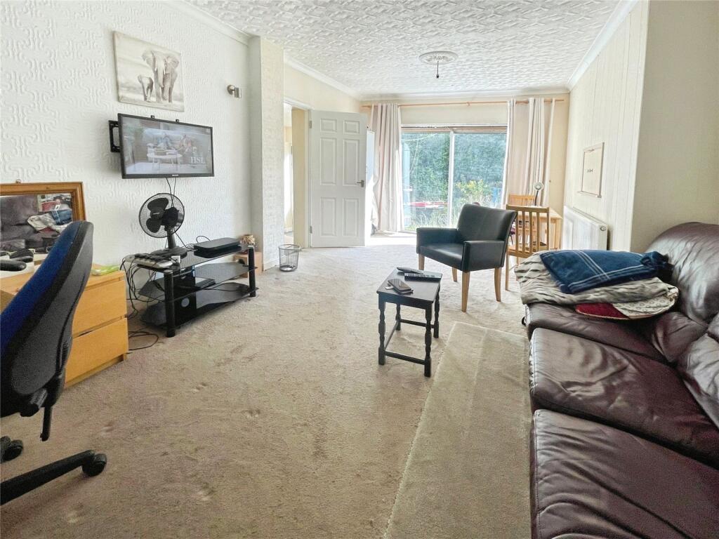 House in Wolverhampton, West Midlands - View 4