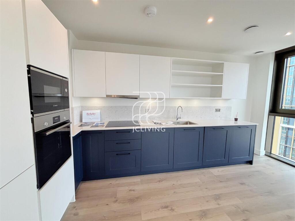 Apartment in London - View 5