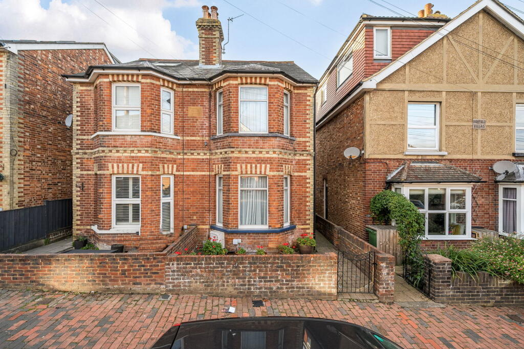 Main image of property: Meadow Road, Rusthall, Tunbridge Wells