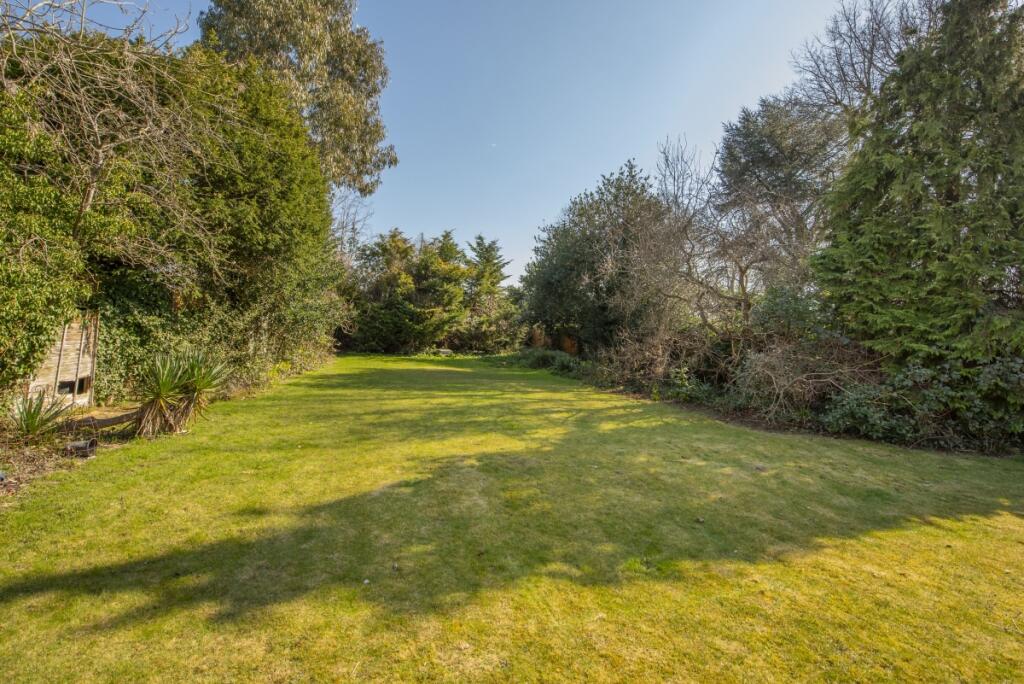 House in Twickenham - View 4