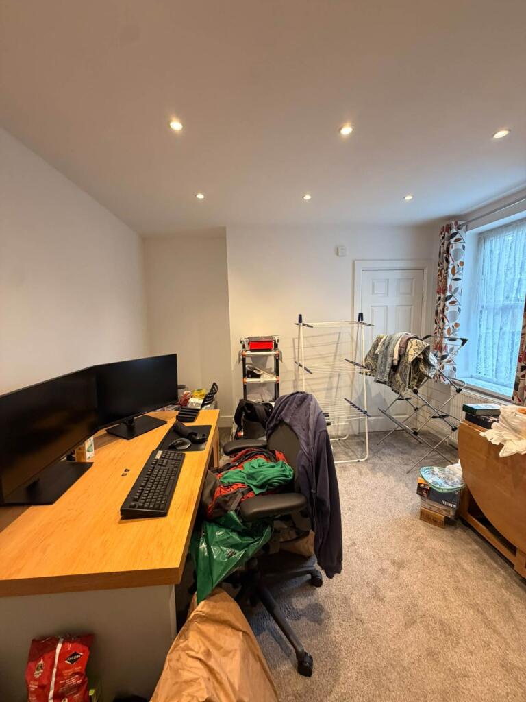 House in Frindsbury, Medway - View 3