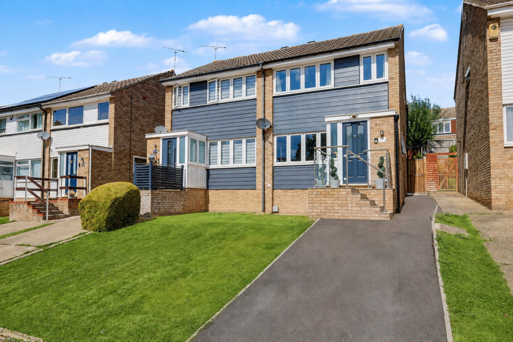 House in Basildon, South Green, Great Burstead and South Green