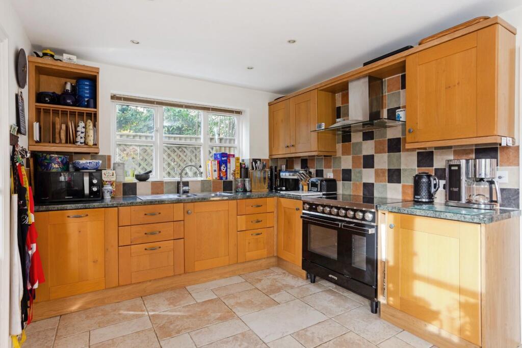 House in Shrewton - View 4