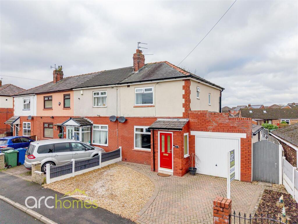 3-bed house on Heath Gardens, Hindley Green, WN2, £190,000