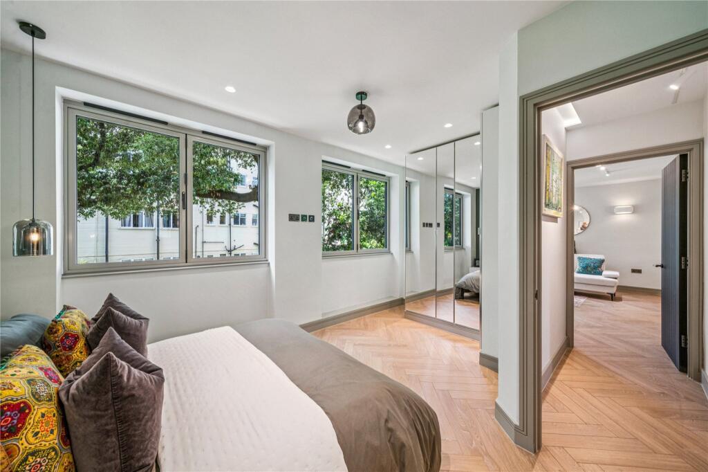 Apartment in London - More